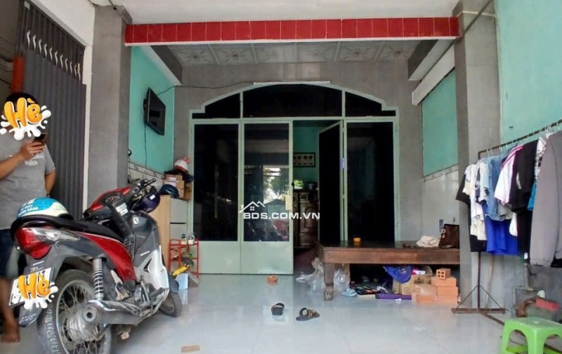 Bán Nhà: Hot!! Nhà Mặt Tiền Huỳnh Thị Hai 72 m2, chỉ 6,3  tỷ, Sát bên UBND Phường, KDC Sầm Uất